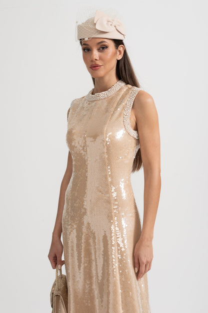 Vestido Elegante de Lantejoulas com Aplicações de Pérolas Brancas - Bege
