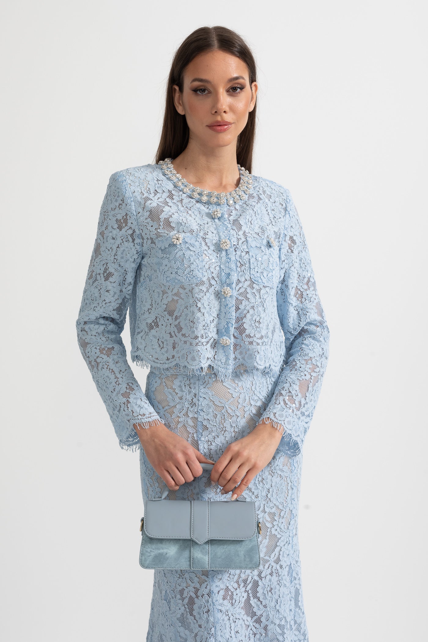 Conjunto de Renda com Detalhes Brilhantes no Decote e Saia Midi - Azul