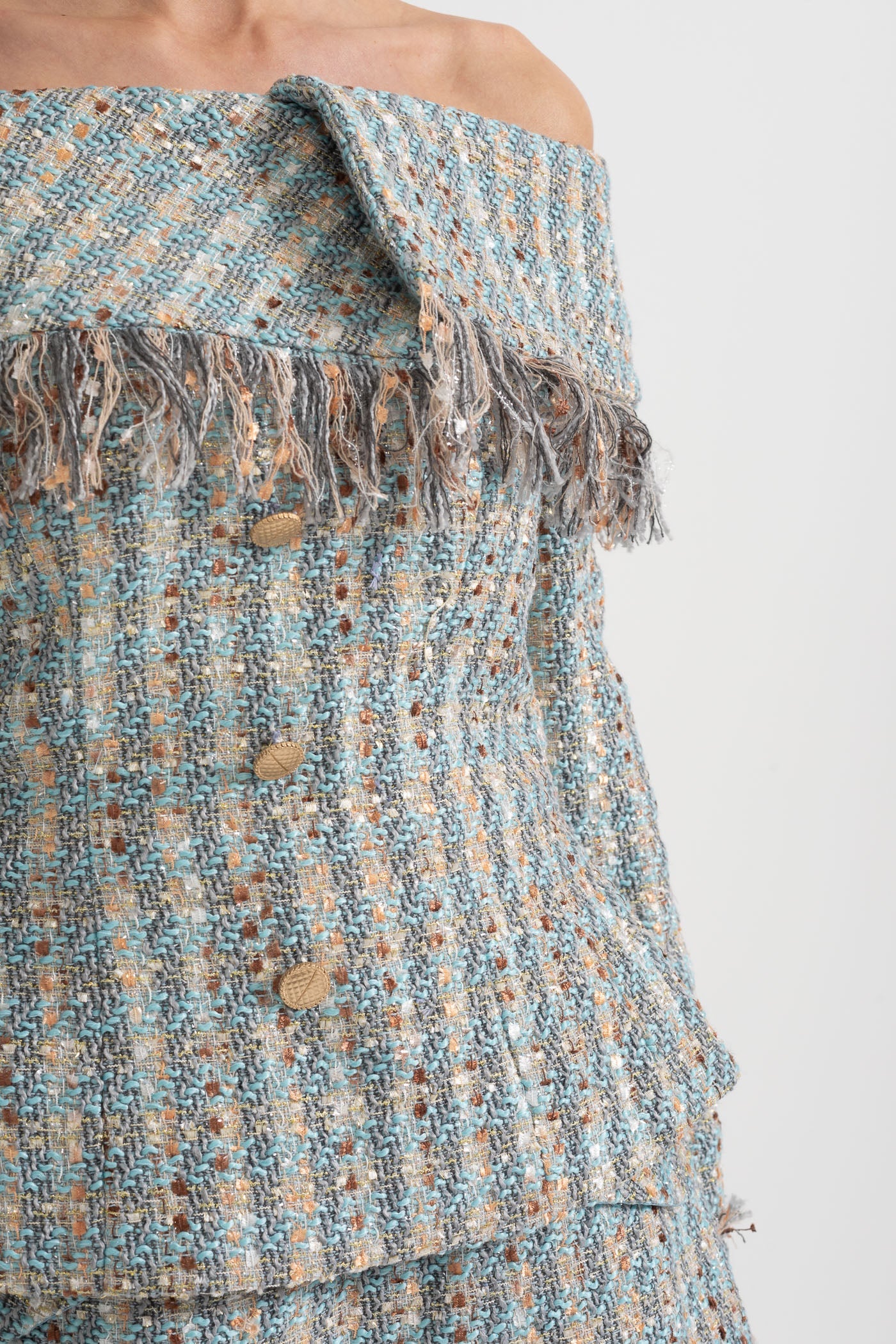 Conjunto de Tweed Xadrez com Top Off-Shoulder e Mini Saia Coordenada - Azul