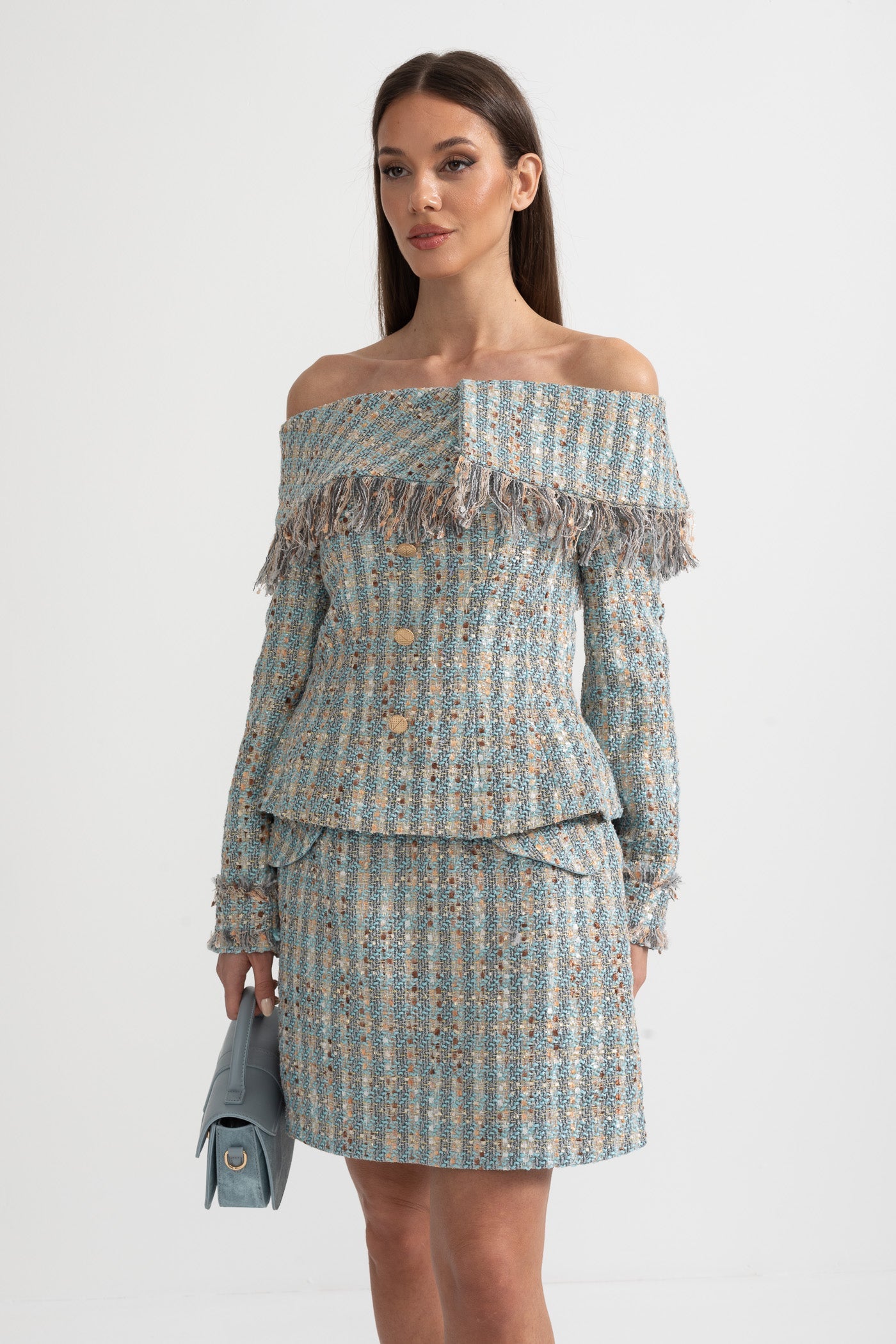 Conjunto de Tweed Xadrez com Top Off-Shoulder e Mini Saia Coordenada - Azul