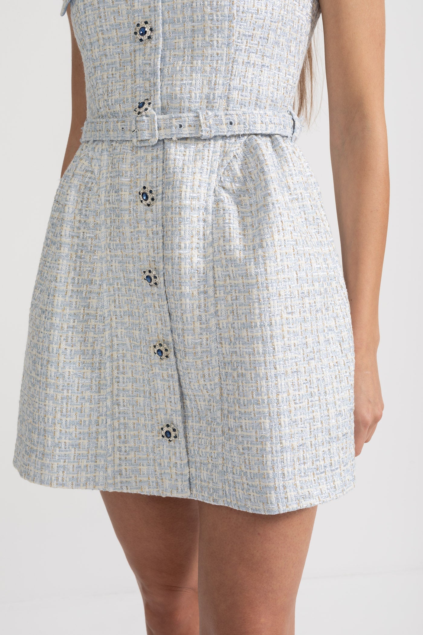 Vestido Mini Texturizado Com Corpete Justo E Botões Contrastantes - Azul Claro