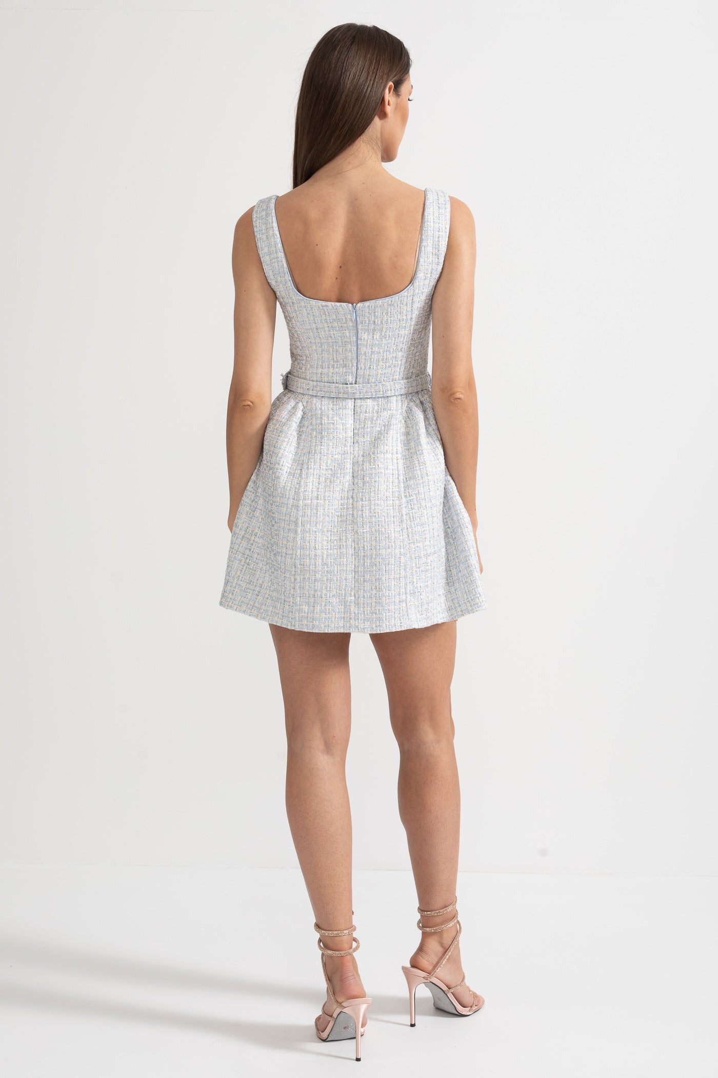 Vestido Mini Texturizado Com Corpete Justo E Botões Contrastantes - Azul Claro