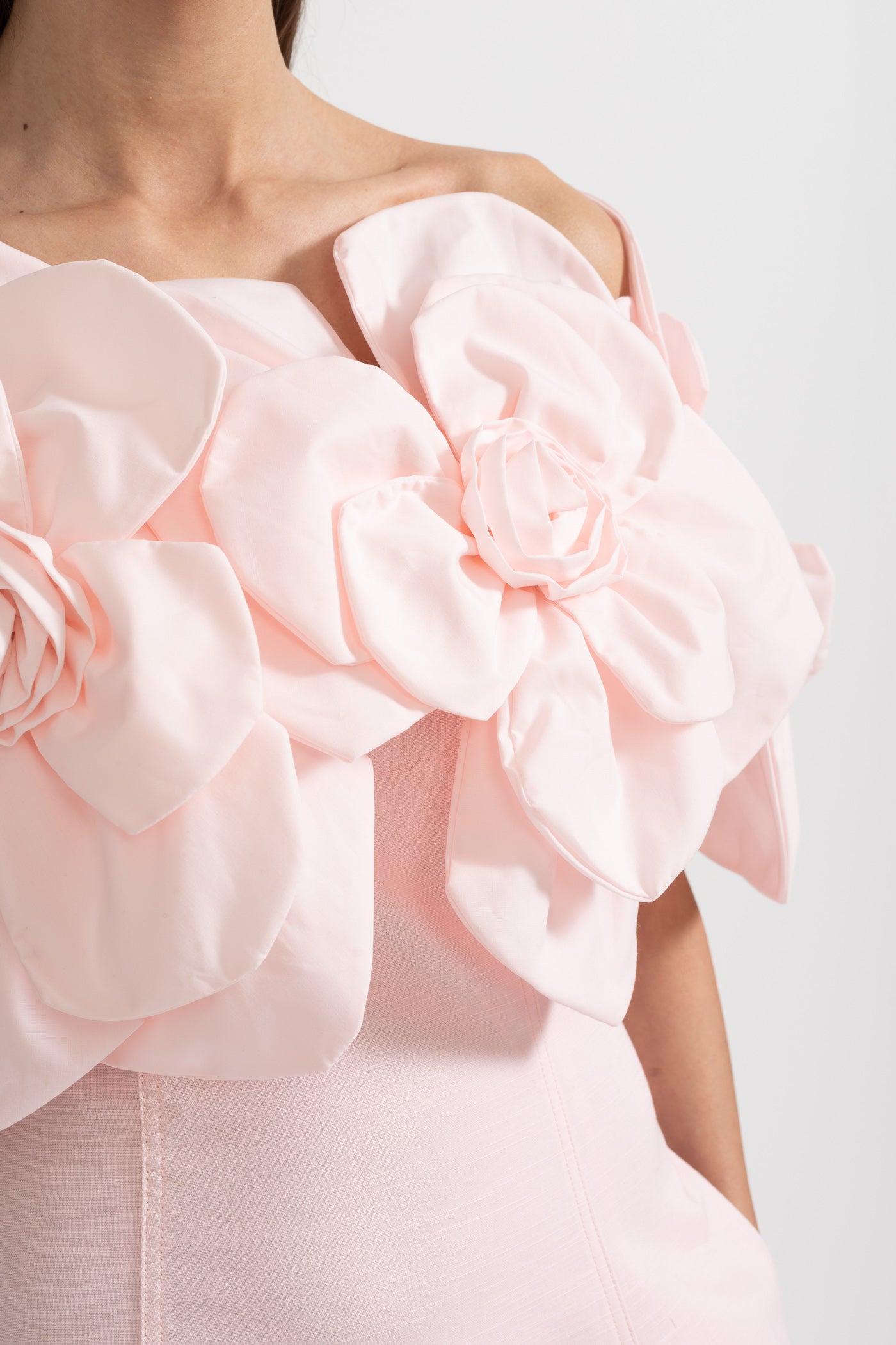 Inês | Midi Ombro a Ombro com Detalhes Florais