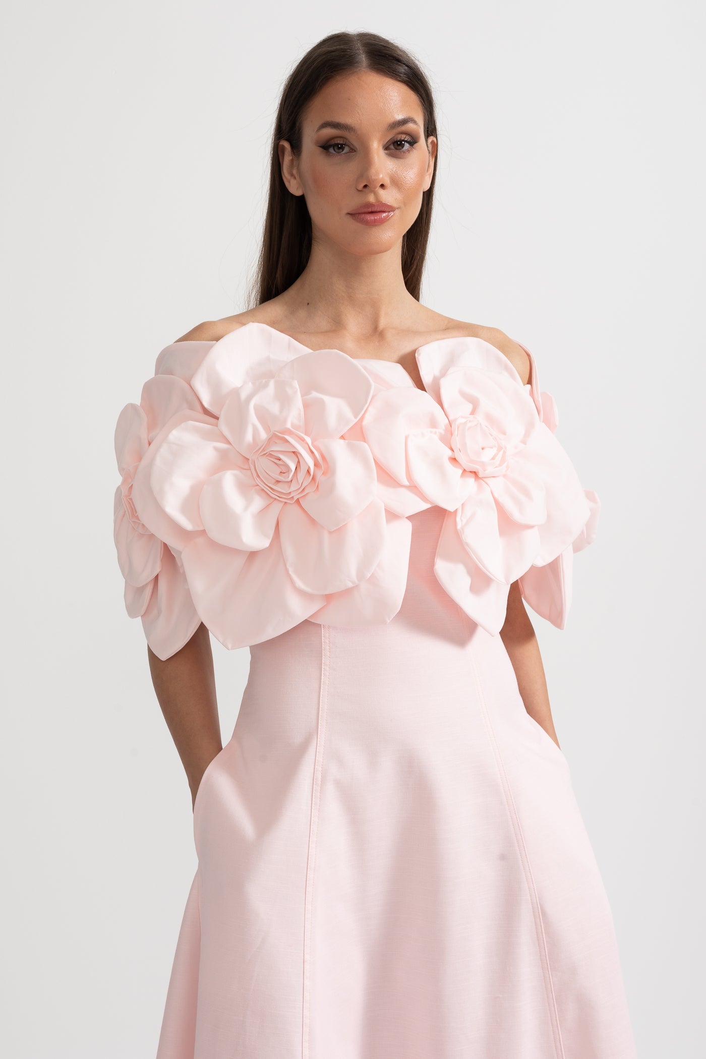 Inês | Midi Ombro a Ombro com Detalhes Florais