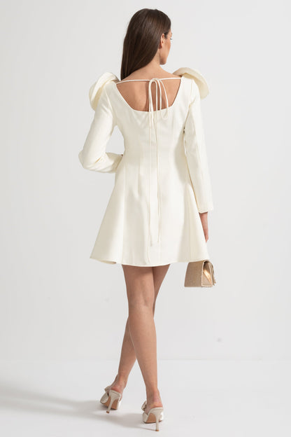 Vestido Mini Elegante Com Decote Quadrado, Apliques Florais 3D E Saia Larga - Ivoire