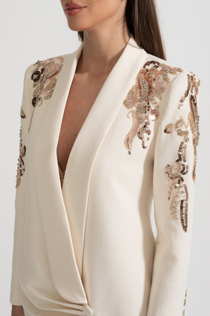 Blazer Drapado Com Bordado Intricado nos Ombros - Ivoire