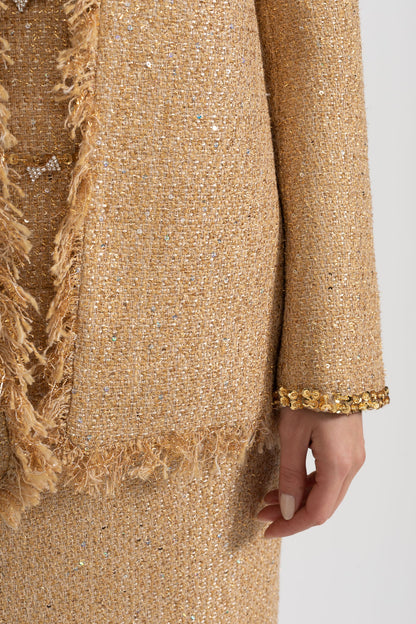 Casaco de Tweed Texturizado com Intricadas Aplicações de Lantejoulas e Acentos de Franjas - Dourado