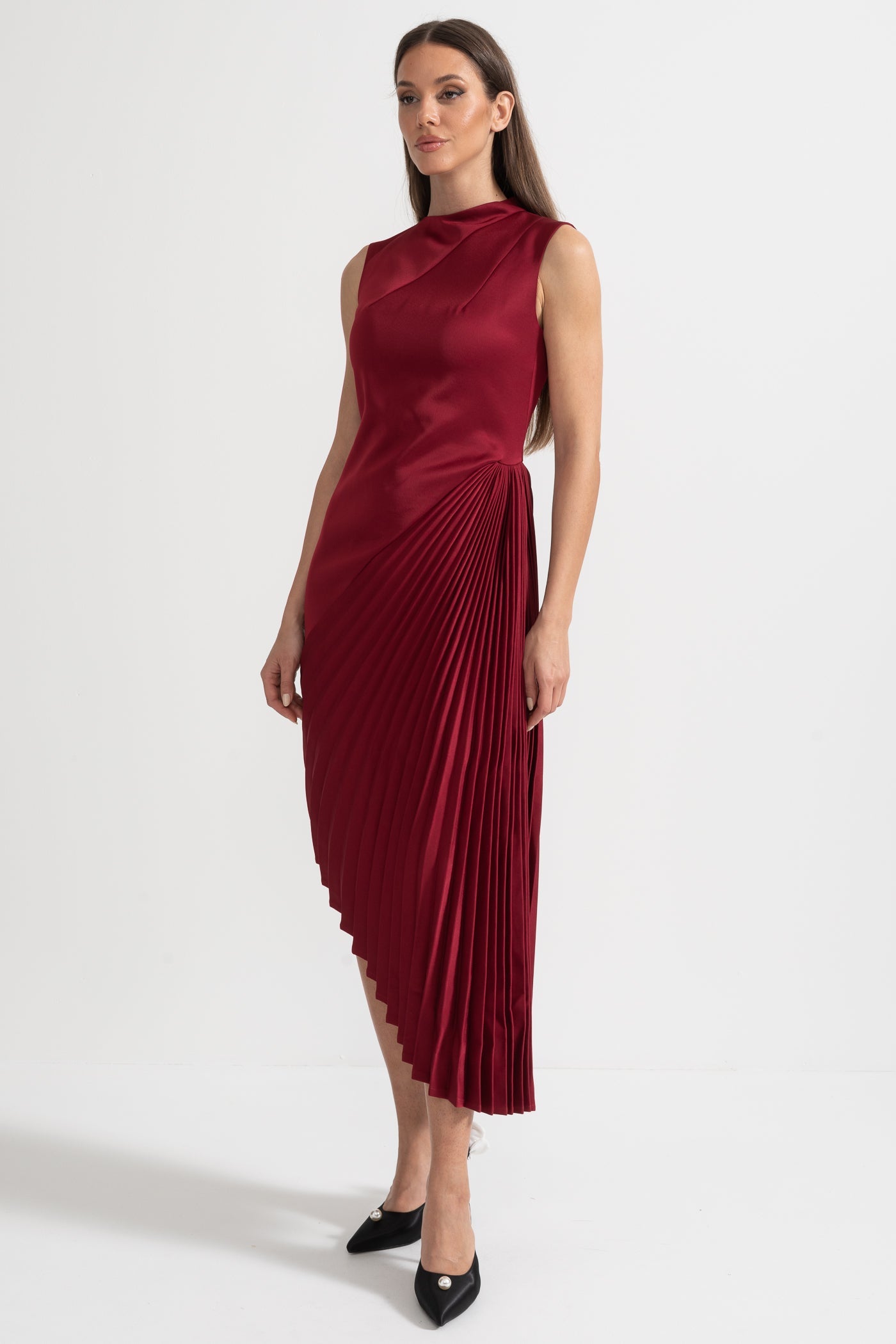 Vestido Assimétrico Sem Mangas com Detalhes Plissados - Vermelho