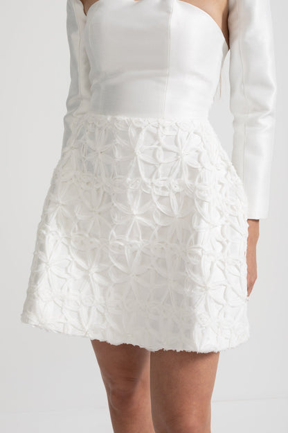 Vestido Mini Texturizado com Bolero Escultural Removível - Branco