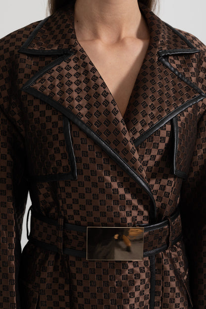 Trench Coat de Lapela Larga com Cinto de Fivela Dourada - Castanho
