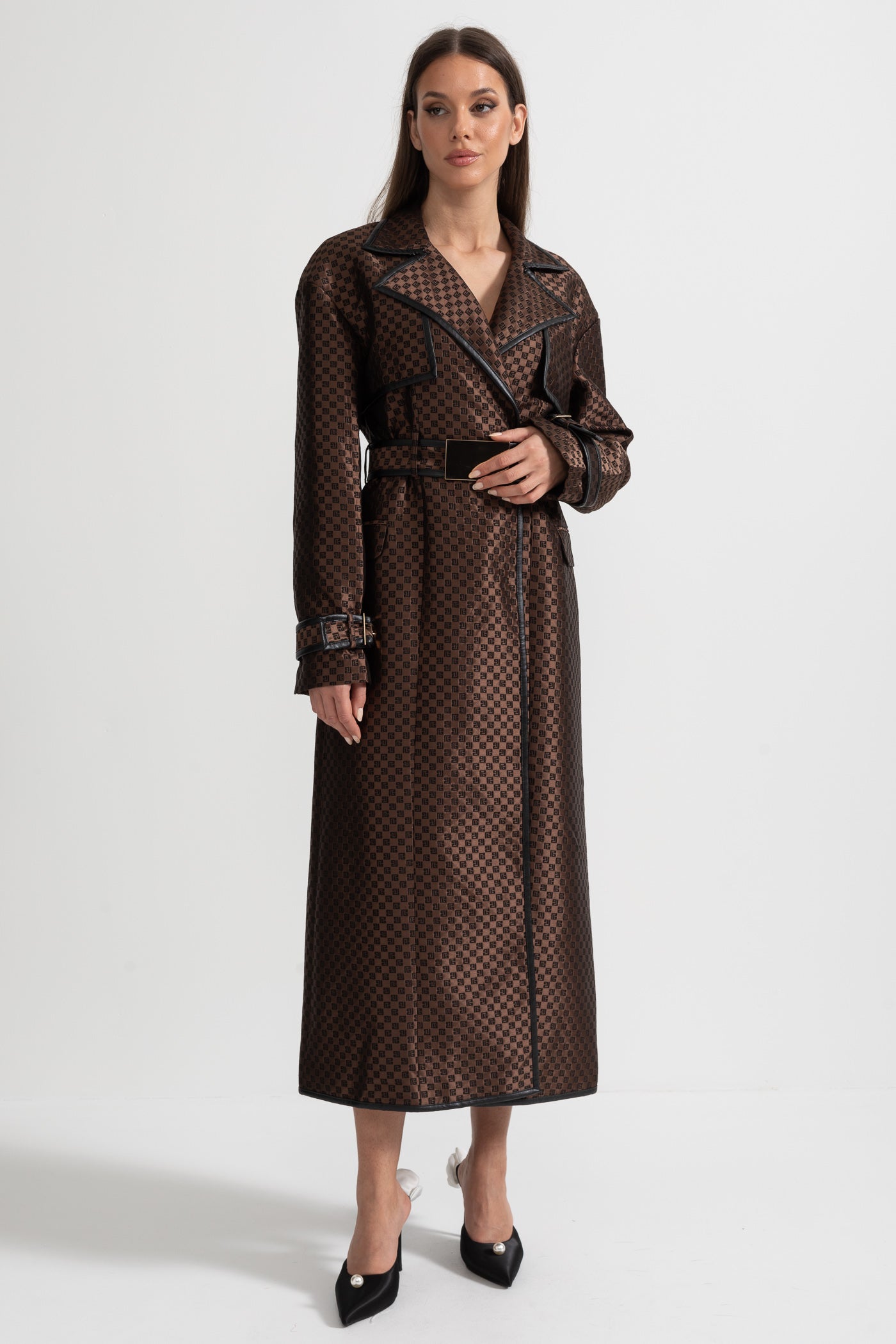 Trench Coat de Lapela Larga com Cinto de Fivela Dourada - Castanho