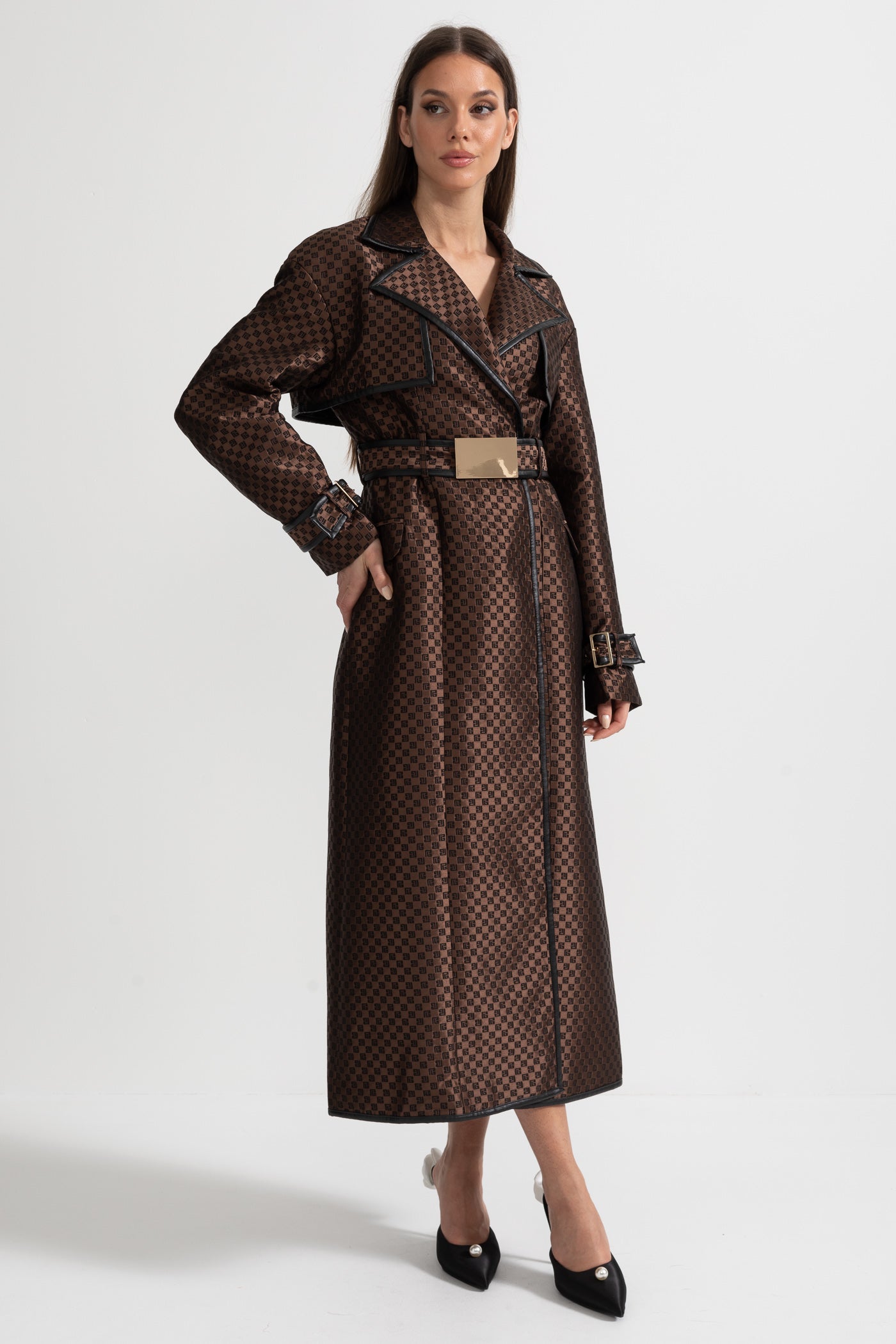 Trench Coat de Lapela Larga com Cinto de Fivela Dourada - Castanho