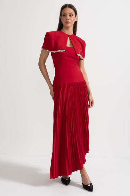 Vestido Midi Plissado com Capa de Ombro Removível Decorada - Vermelho