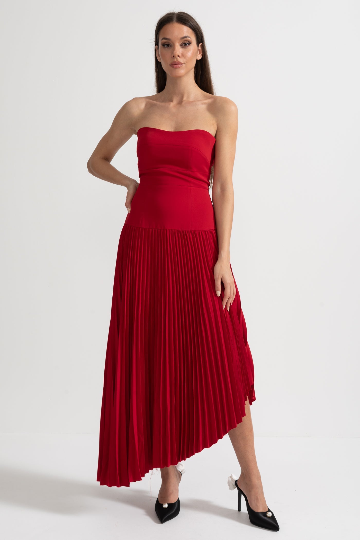 Vestido Midi Plissado com Capa de Ombro Removível Decorada - Vermelho