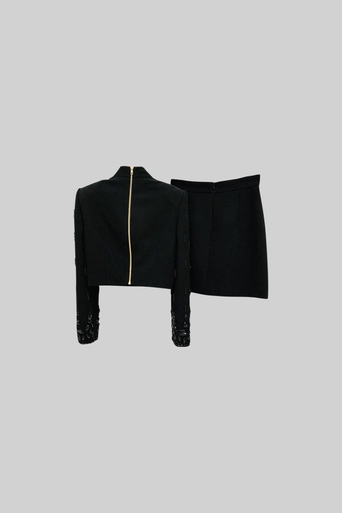 Conjunto com Diamantes e Saia Mini - Preto