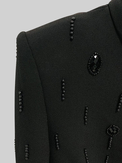 Conjunto com Diamantes e Saia Mini - Preto