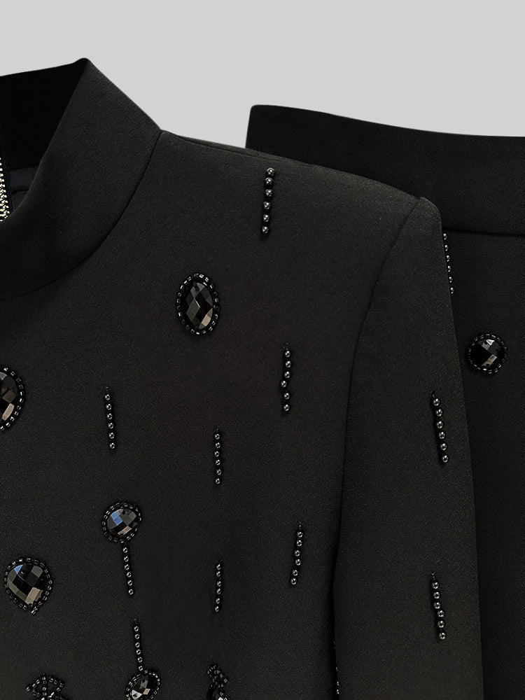 Conjunto com Diamantes e Saia Maxi - Preto