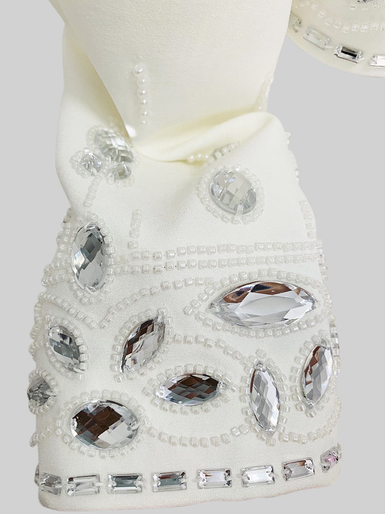 Conjunto com Saia Maxi Embelido com Diamantes - Branco