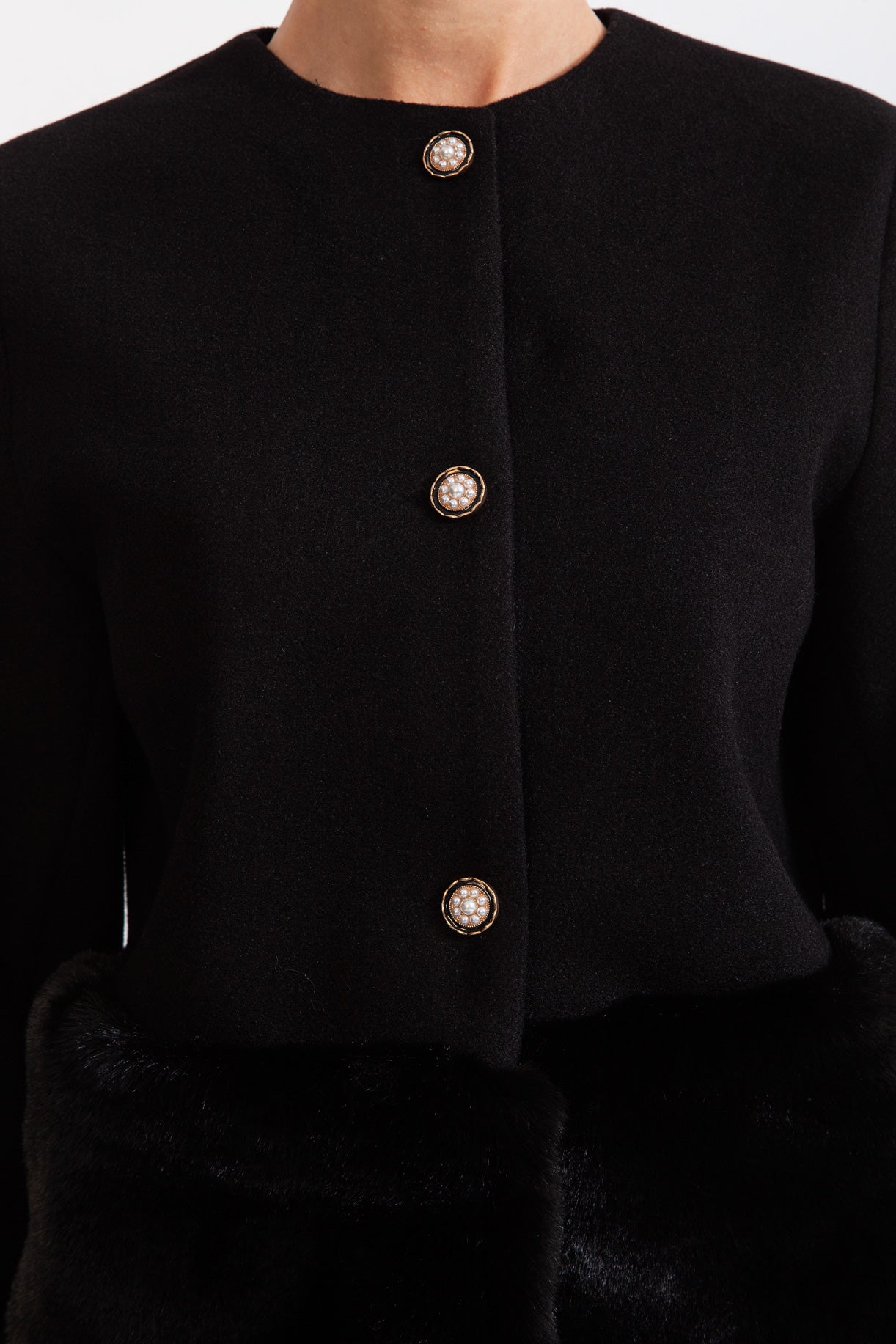 Conjunto de pelo sintético com casaco e saia - Preto