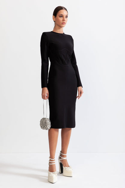 Vestido Midi Areia com Corpete - Preto