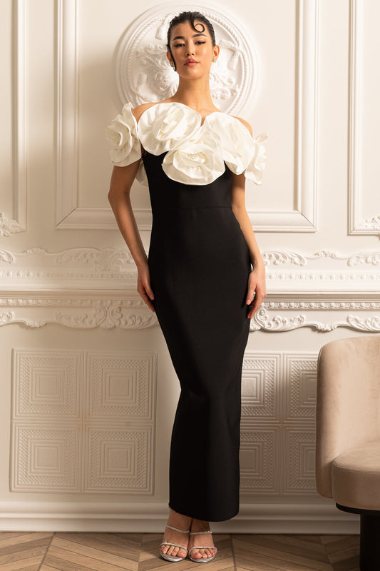 Vestido Justo com Grandes Aplicações Florais Brancas - Preto