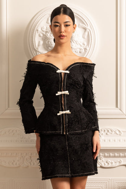 Conjunto Texturizado Off-Shoulder com Acentos de Laço Branco - Preto