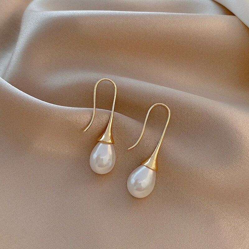 Brincos em Gota com Pérolas