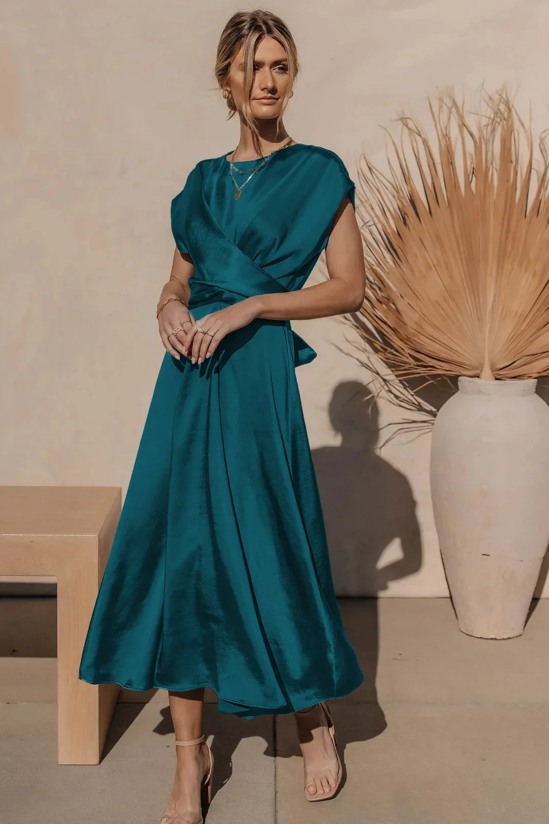 Kyra™ | Vestido de cetim elegante