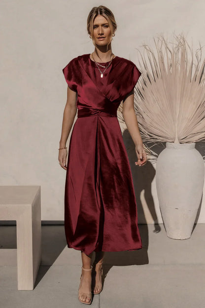 Kyra™ | Vestido de cetim elegante