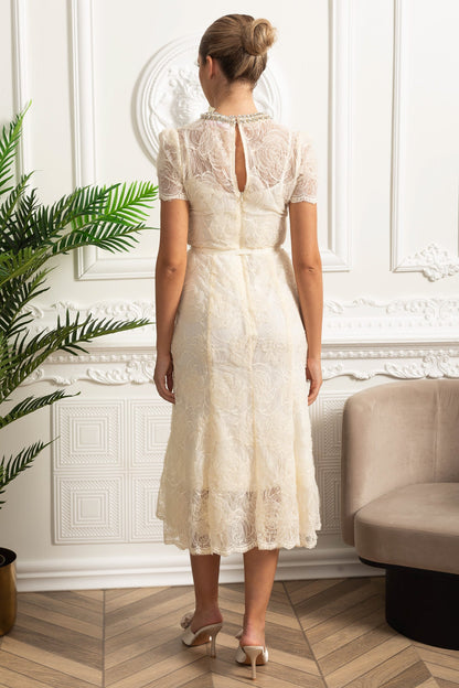 Vestido Midi de Renda com Mangas Curtas e Cinto Delicado - Ivoire