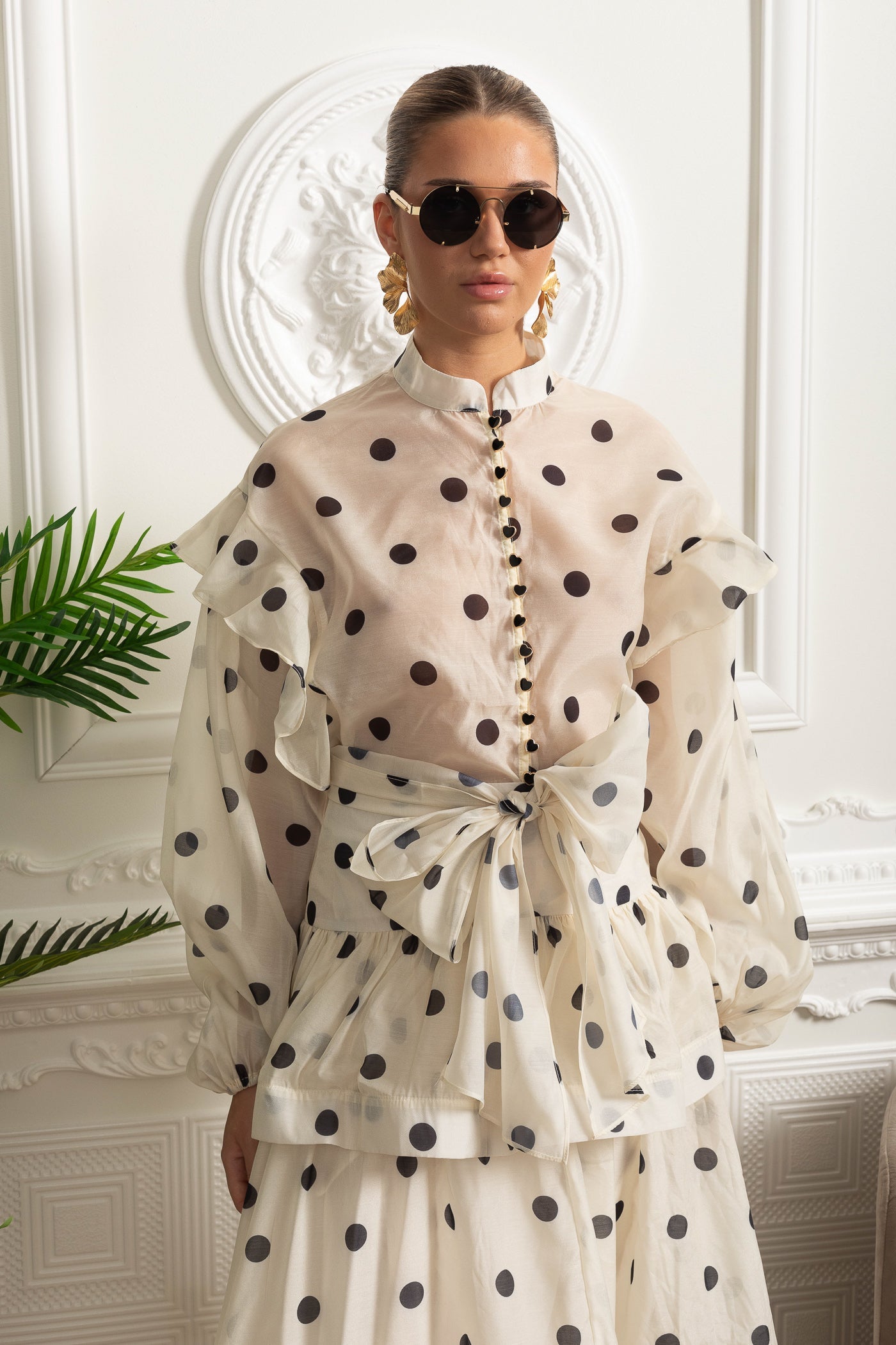 Vestido Maxi de Poás com Mangas Volumosas e Laço Statement na Cintura - Ivoire