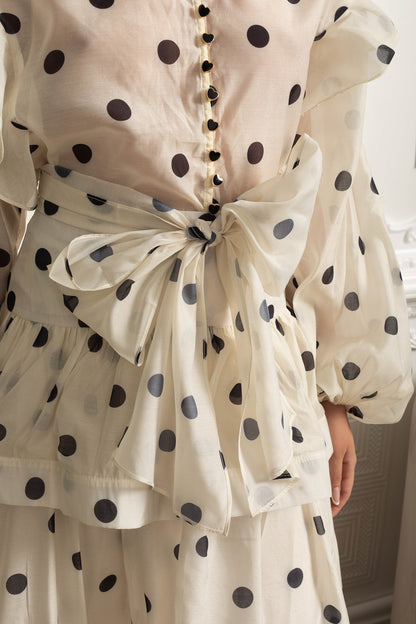 Vestido Maxi de Poás com Mangas Volumosas e Laço Statement na Cintura - Ivoire