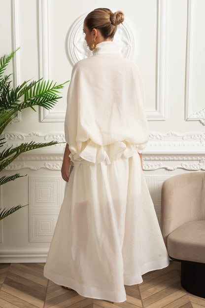 Vestido Maxi de Organza com Gola Laço e Silhueta Volumosa - Ivoire