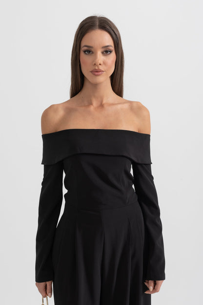 Macacão Off-The-Shoulder com Detalhe de Laço nas Costas - Preto