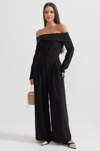 Macacão Off-The-Shoulder com Detalhe de Laço nas Costas - Preto