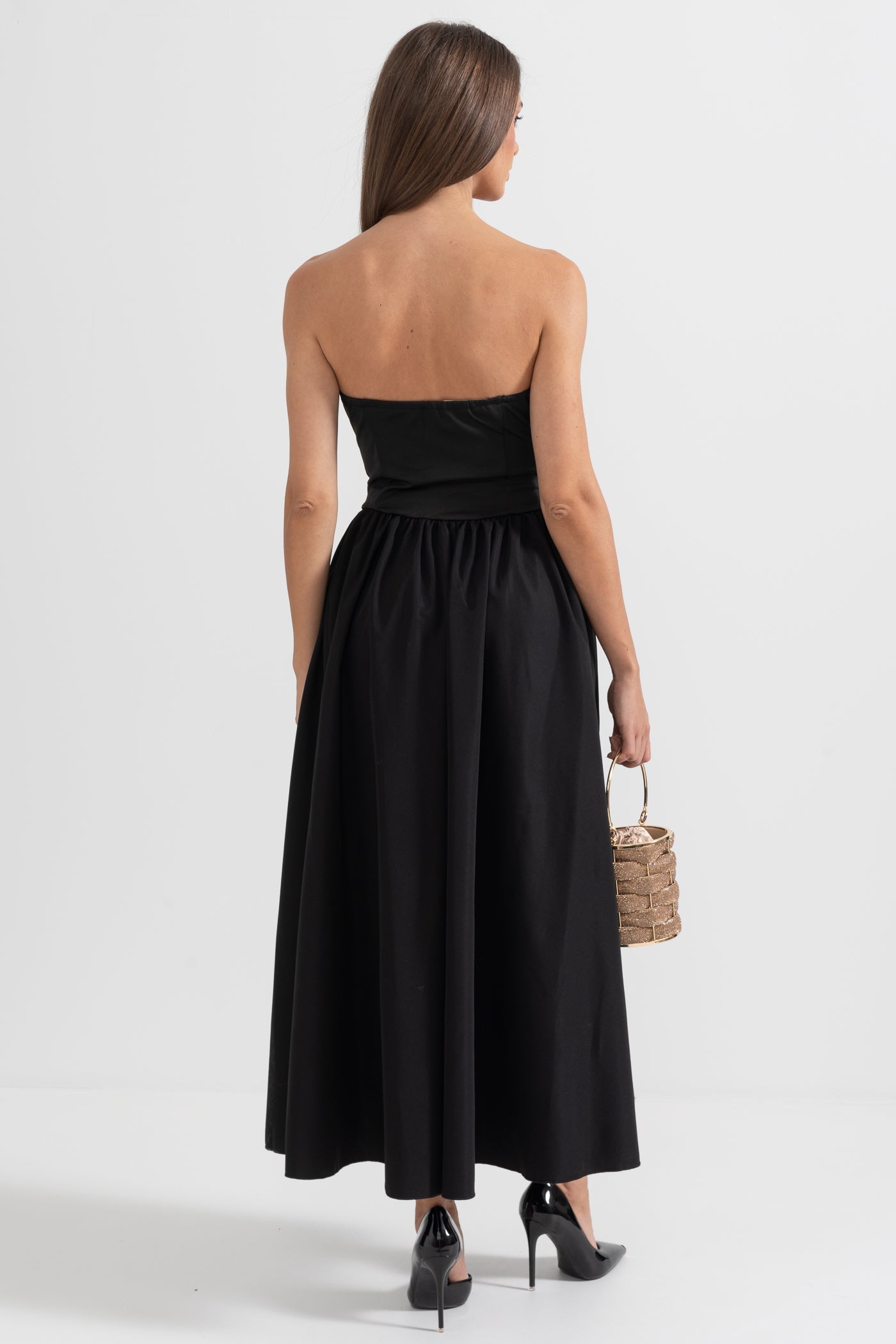 Vestido Midi Sofisticado Sem Alças com Corpete Ajustado - Preto