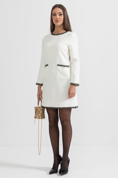 Vestido Texturizado Com Detalhes em Costura Preta - Branco