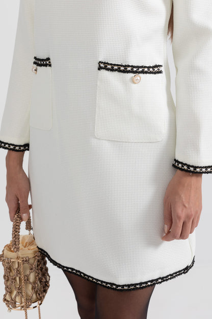 Vestido Texturizado Com Detalhes em Costura Preta - Branco