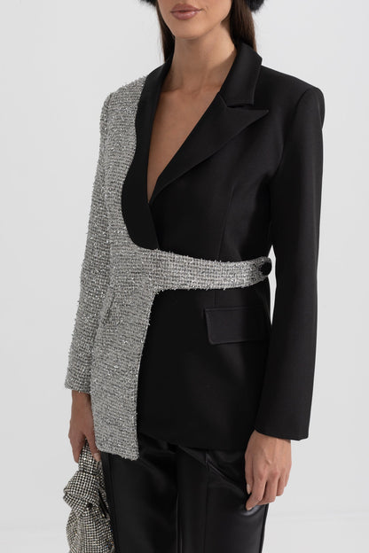 Blazer Contemporâneo de Duas Cores com Barra Assimétrica - Preto e Prata