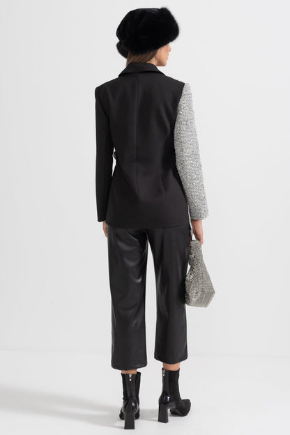 Blazer Contemporâneo Bicolor com Barra Assimétrica - Preto e Prata