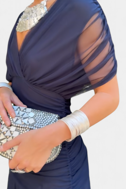 Alondra - Vestido longo Alondra com estampa floral e decote em V