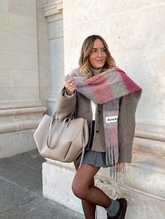 Teresa – Bolsa Tote com Alças Curvas