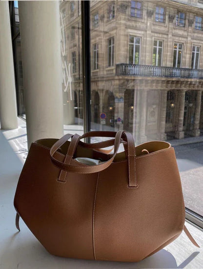 Teresa – Bolsa Tote com Alças Curvas
