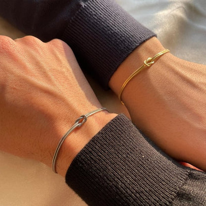 1 Pulseira Nó Infinito 18k