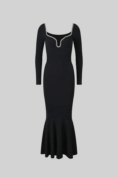 Vestido de Manga Longa com Corpete Ajustado e Bainha Largada - Preto