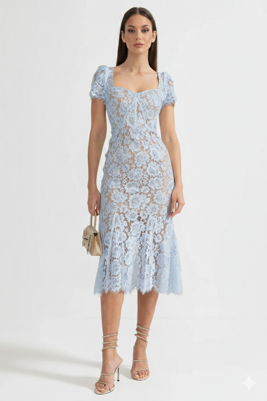 Vestido de Renda de Manga Curta com Cintura Delicada em Azul