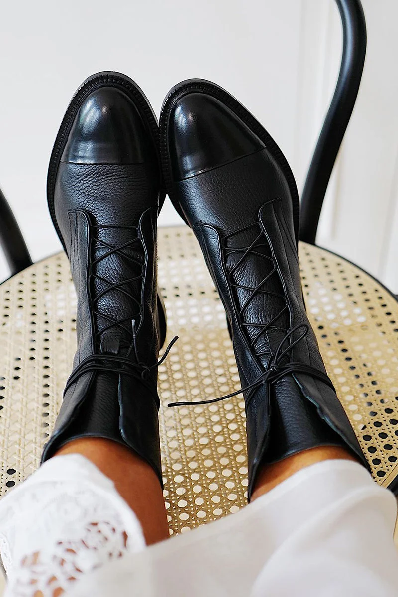 AURELIA | Botas de tacão estilosas