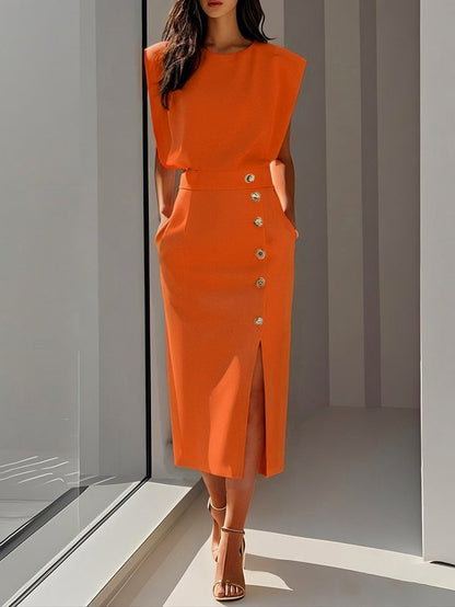 Aina - Vestido midi liso com fenda de botões e decote redondo