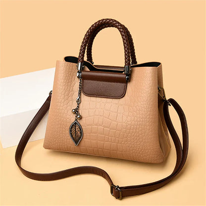 Bolso Amplo - Elegante - Prático