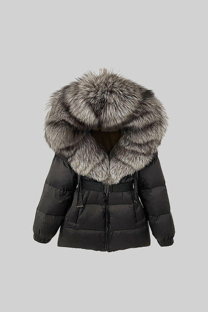 Casaco Puffer Com Cinto e Capuz Forrado a Pele de Raposa Cinza - Preto